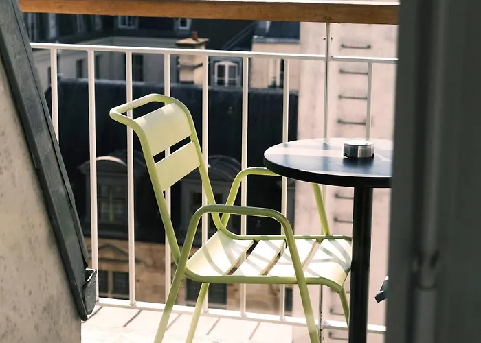 Jules & JimHotel Parijs